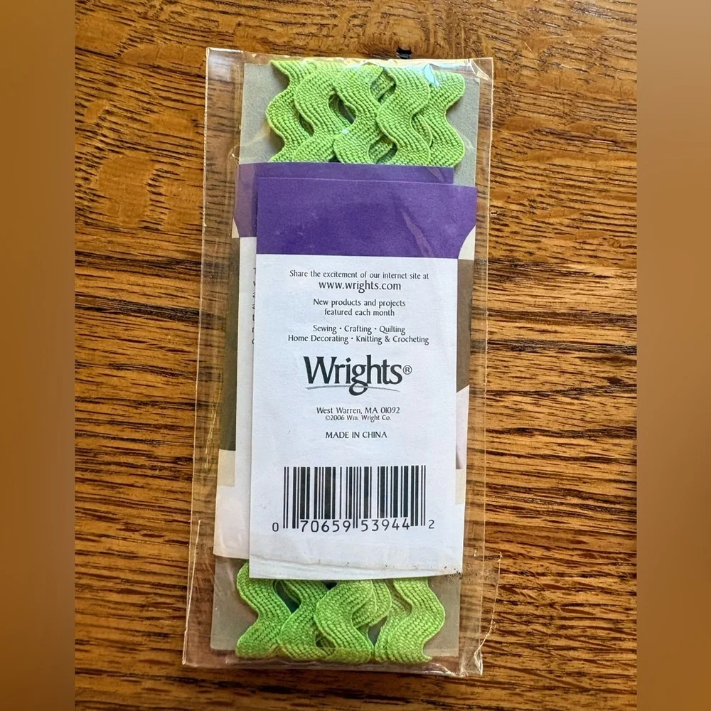 4 packs Wrights Medium Rick Rack in Leaf Green and purple- 2.5 yd increments - Picture 8 of 10